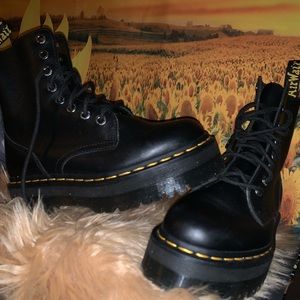 DR.Martens jadon platform Boots